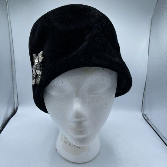 Vintage Hartley's Miami Black 20's Cloche Downton Abbey Hat with Rhinestones 22 - Picture 2 of 7